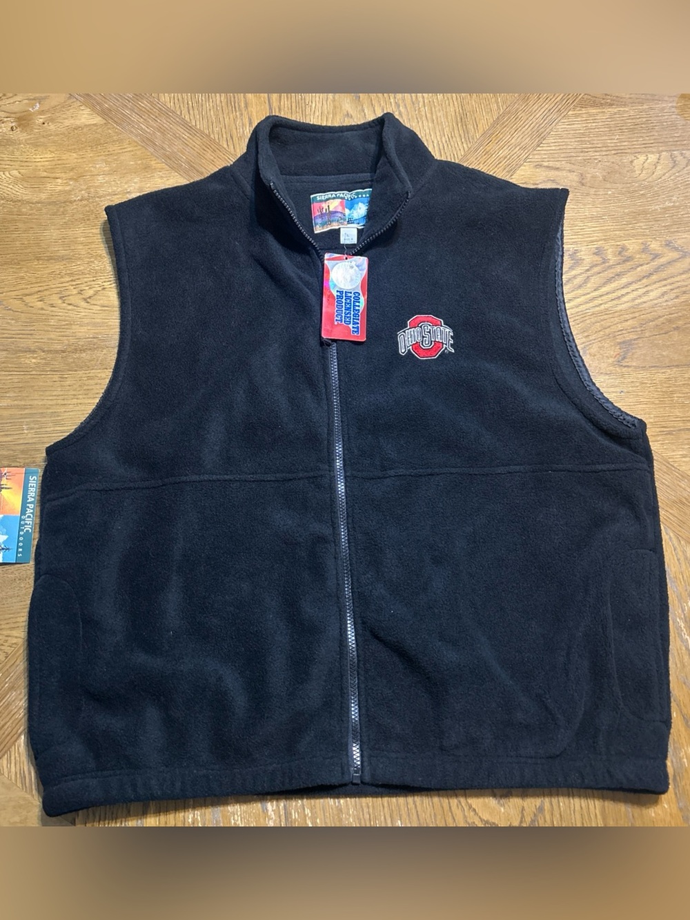 Sierra Pacific Men’s Ohio State Buckeyes fleece full-zip vest Large Black